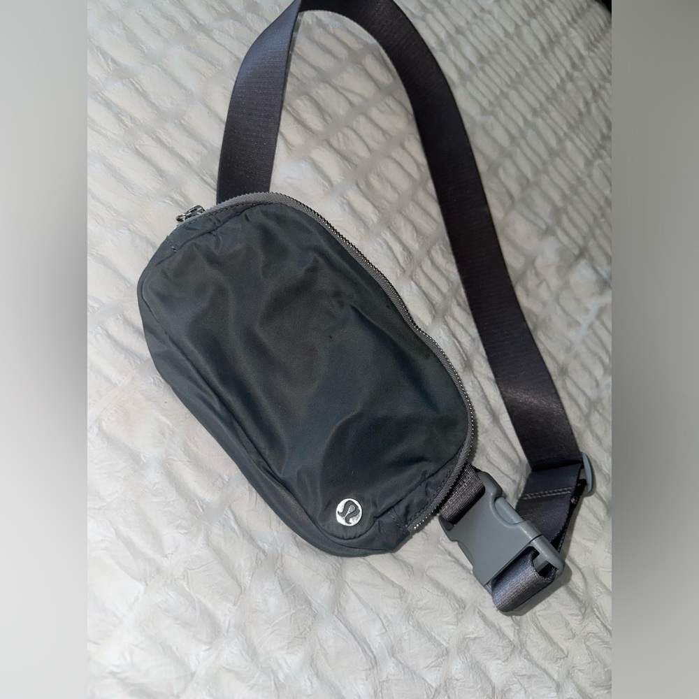 Everywhere Belt Bag